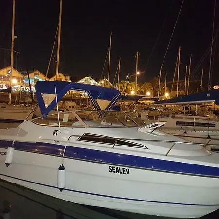Sealev-boat For Sleeping Botel Lisbon